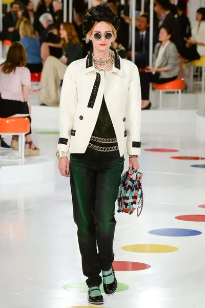 Look 44